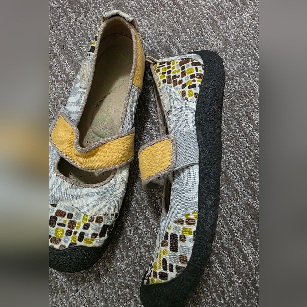 Keen Women's Harvest Mary Jane Size 7.5 Yellow Gray Geometric Comfort Gorpcore